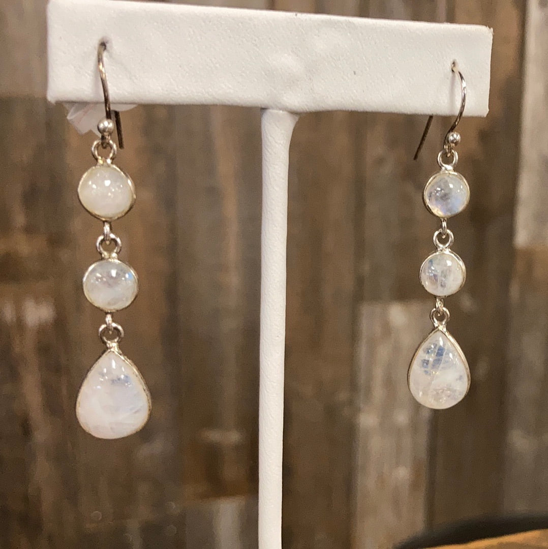 To the moon earrings