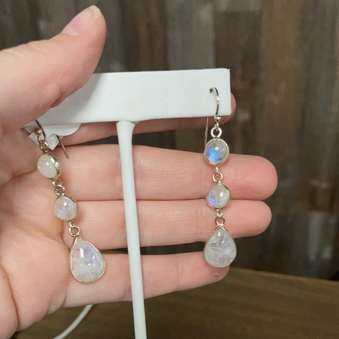 To the moon earrings